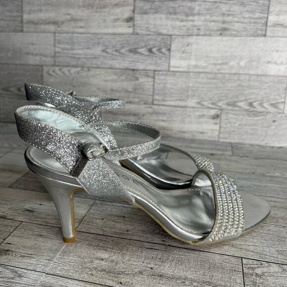 RAMPAGE Fayrah Silver Glitter Embellished Strap Ankle Heels Size 6 - Picture 1 of 8